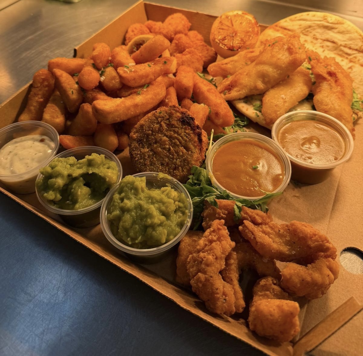 Munch Box by Tap and Tail